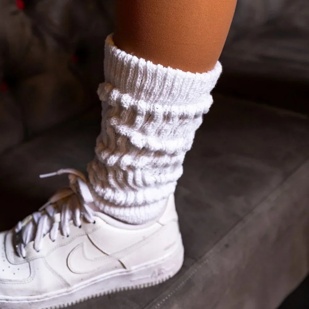 HOOTERS BOTTLE SERVICE WHITE SCRUNCH SLOUCH SOCKS